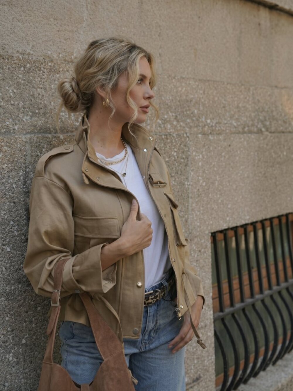 Women's Khaki Cropped Cargo Jacket Long Sleeve Utility Drawstring Waist Coat